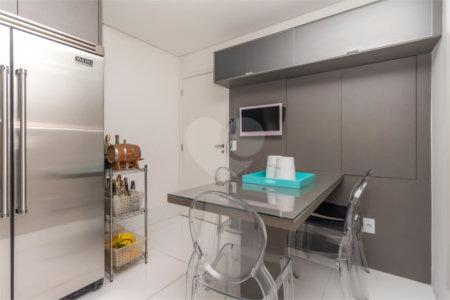Apartamento à venda com 4 suítes em Campo Belo, São Paulo, SP