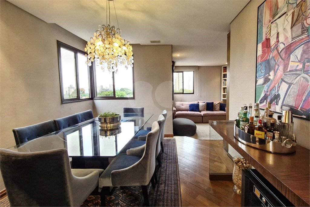Apartamento à venda com 4 suítes em Moema, São Paulo, SP