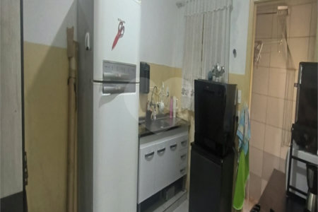 Casa Térrea à venda com 5 quartos, sendo 1 suíte, em Chora Menino, São Paulo, SP