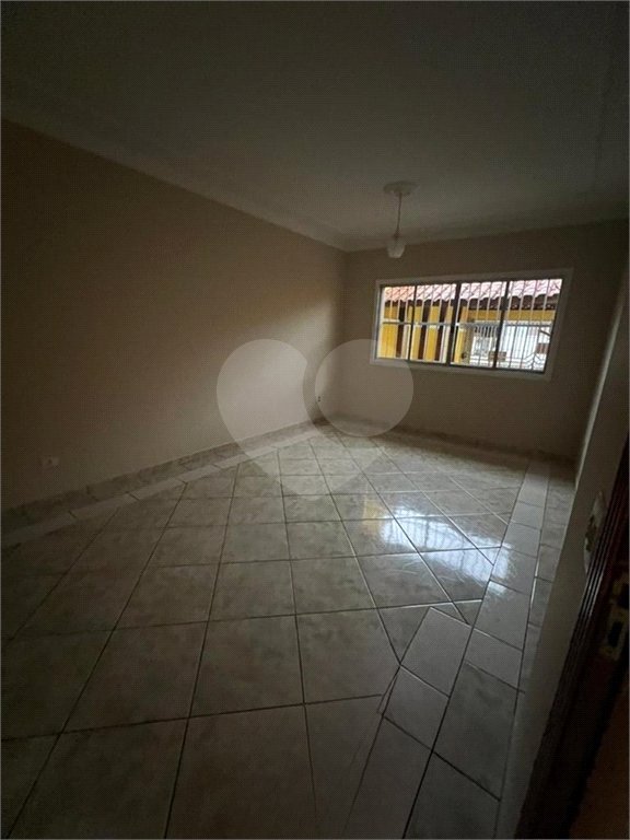 Sobrado à venda com 3 quartos, sendo 1 suíte, em Vila Piauí, São Paulo, SP