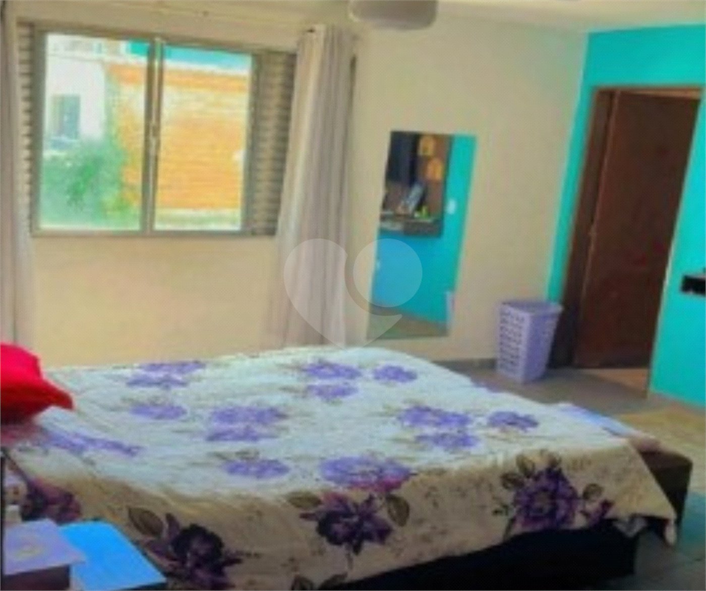 Sobrado à venda com 4 quartos, sendo 1 suíte, em Jaraguá, São Paulo, SP