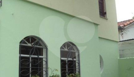 Sobrado à venda com 3 quartos, sendo 1 suíte,  em Parada Inglesa, São Paulo, SP