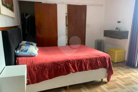 Sobrado à venda com 3 quartos, sendo 1 suíte, em Vila São Paulo, Mogi das Cruzes, SP