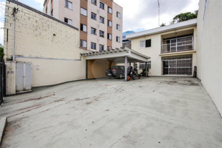 Sobrado à venda com 3 quartos, sendo 2 suítes, em Vila Clarice, São Paulo, SP
