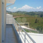 Casa à venda com 4 quartos, sendo 2 suítes,  no condomínio Jardim Imperador, Igaratá - SP