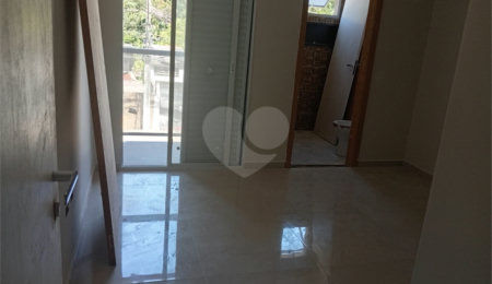 Sobrado à venda com 2 quartos, sendo 1 suíte,  em Vila Clarice, São Paulo, SP