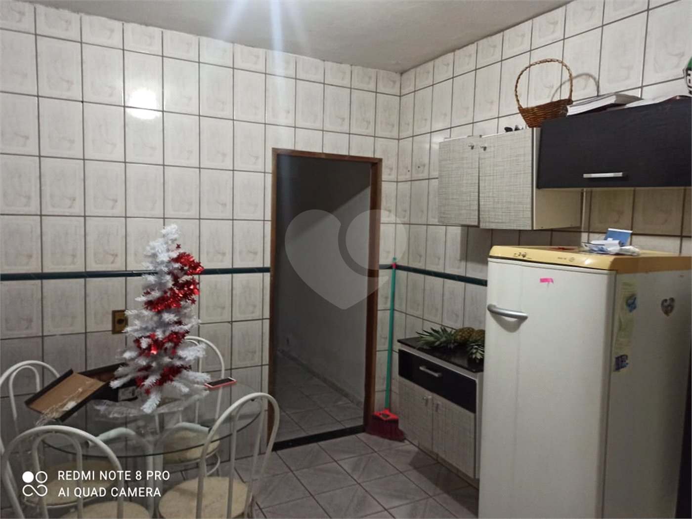 Casa Térrea com 2 dormitórios.