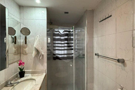 Apartamento à venda com 3 quartos, sendo 1 suíte,  em Jardim Paulista, São Paulo, SP