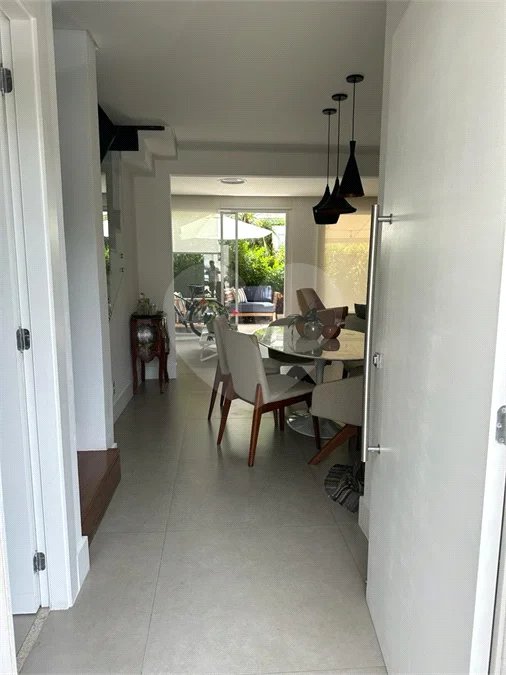 Casa à venda com 3 quartos, sendo 2 suítes, no condomínio Paulistano 2ª Fase, São Paulo - SP
