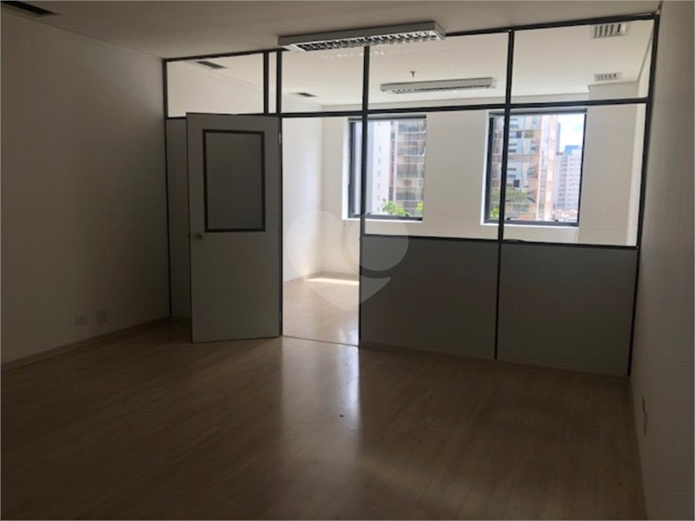 Sala à venda em Cidade Monções, São Paulo, SP