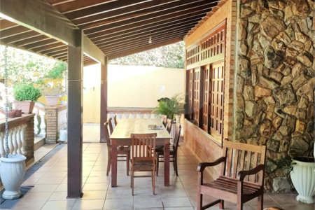 Casa à venda com 5 suítes no condomínio Estância Marambaia, Vinhedo - SP