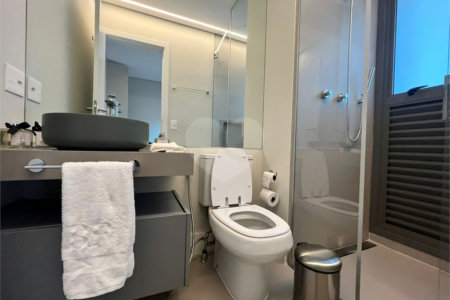 Apartamento à venda com 2 suítes em Vila Nova Conceição, São Paulo, SP