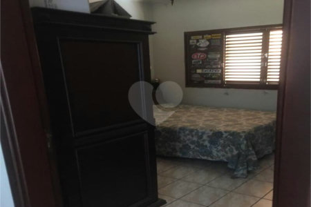 Casa à venda com 4 quartos, sendo 1 suíte, em Vila Vitória ||, Indaiatuba, SP