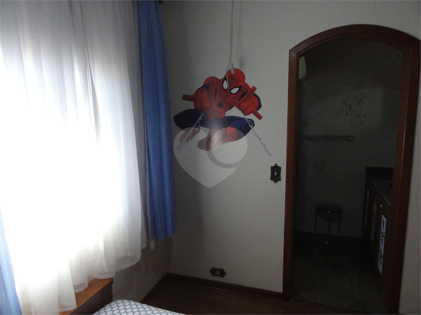 Sobrado à venda com 6 quartos, sendo 4 suítes, em Tremembé, São Paulo, SP