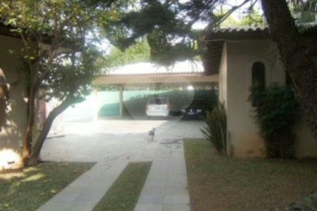 Casa de Vila à venda com 4 quartos, sendo 2 suítes, em Granja Julieta, São Paulo, SP