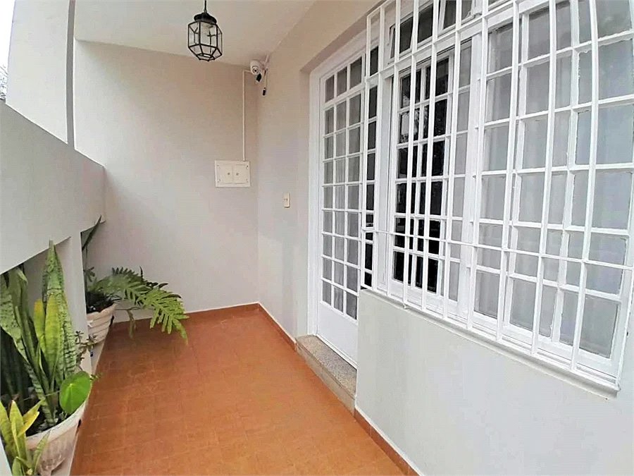 Sobrado à venda com 4 quartos, sendo 2 suítes, em Butantã, São Paulo, SP