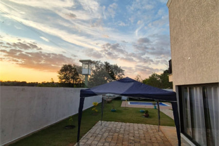 Casa à venda com 4 quartos, sendo 3 suítes, no condomínio Vilaggio Araçoiaba, Araçoiaba da Serra - SP