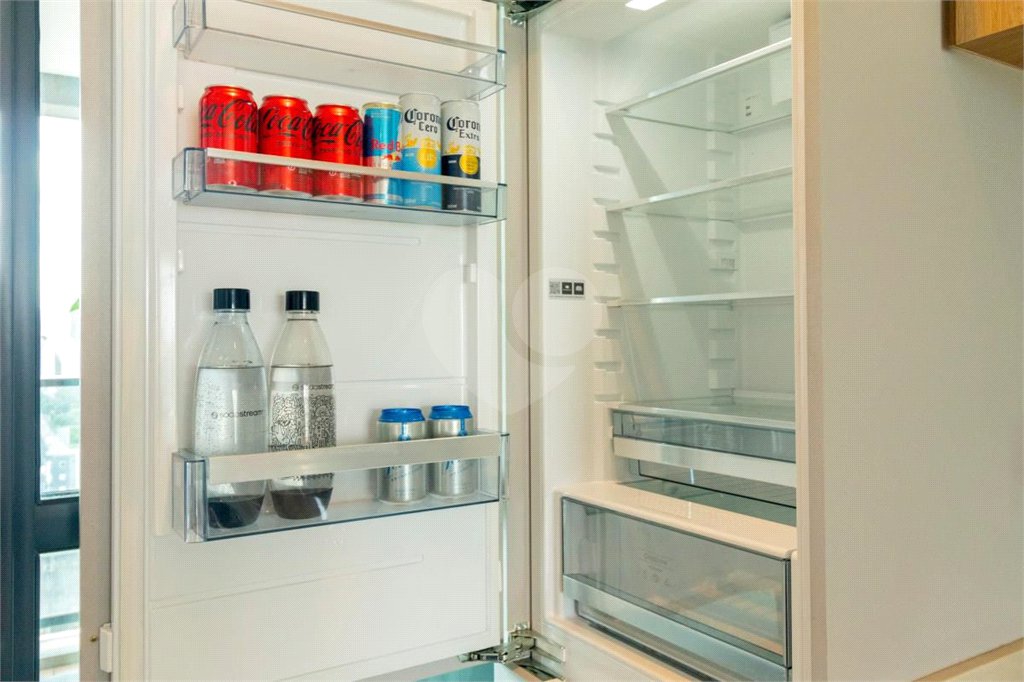 Apartamento à venda com 3 quartos, sendo 2 suítes, em Pinheiros, São Paulo, SP