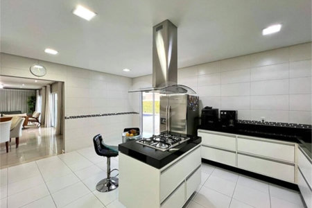 Casa à venda com 5 suítes no condomínio Ibiti Royal Park, Sorocaba - SP