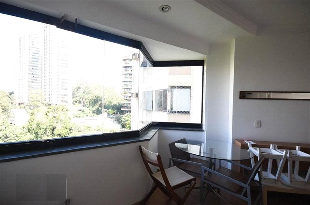 Apartamento à venda com 1 quarto em Paraíso do Morumbi, São Paulo, SP