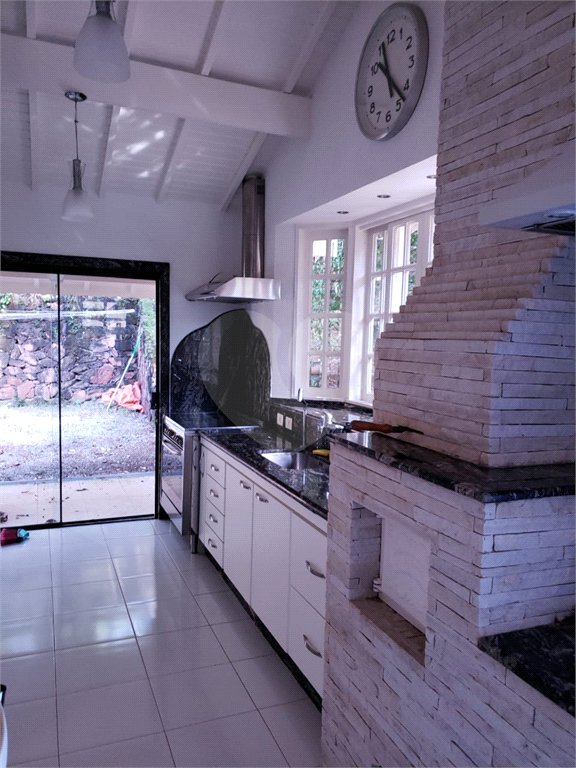 Casa à venda com 2 quartos, sendo 1 suíte, em Cumbari, Mairiporã, SP