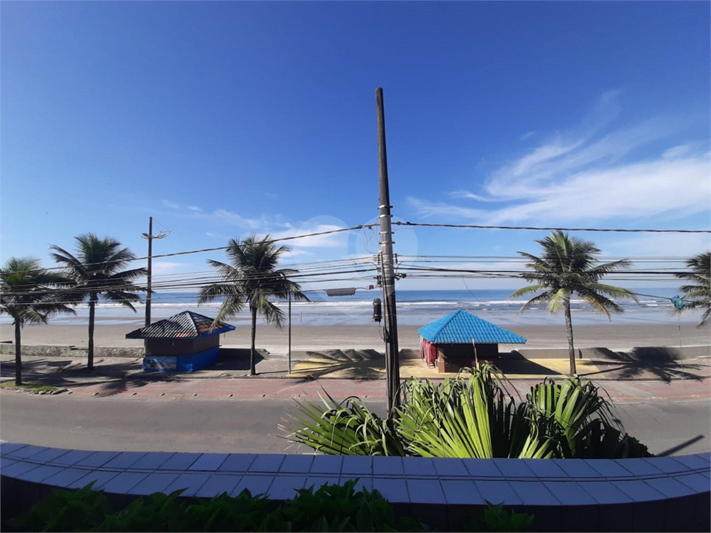 Apartamento à venda com 2 quartos, sendo 1 suíte, em Vera Cruz, Mongaguá, SP
