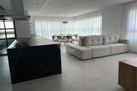 Apartamento à venda com 3 suítes em Santo Amaro, São Paulo, SP