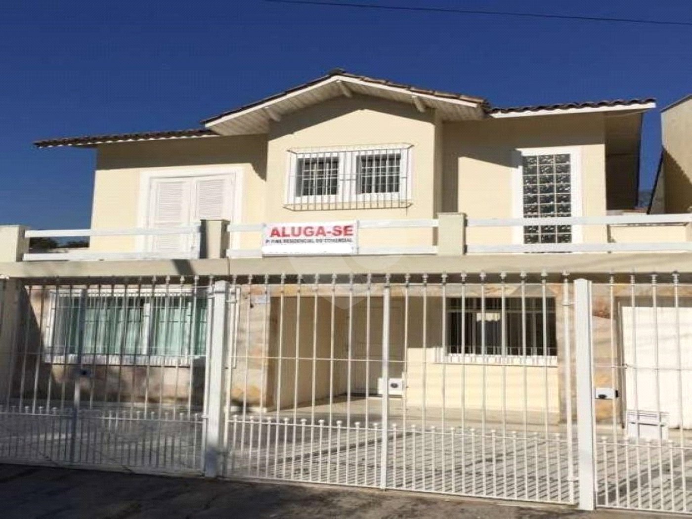 Casa à venda com 3 quartos, sendo 1 suíte,  em Jardim Bonfiglioli, São Paulo, SP
