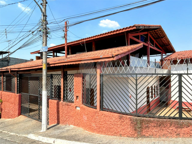 Casa Térrea à venda com 4 quartos, sendo 3 suítes, em Tremembé, São Paulo, SP