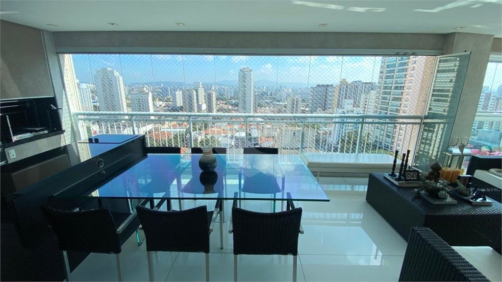 Apartamento à venda com 3 suítes em Vila Romana, São Paulo, SP