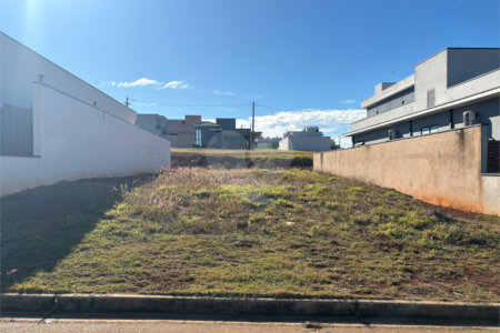 Terreno à venda em Loteamento Residencial Golden Ville, Itapetininga, SP