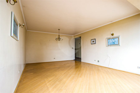 Apartamento à venda com 3 quartos, sendo 1 suíte, em Pinheiros, São Paulo, SP