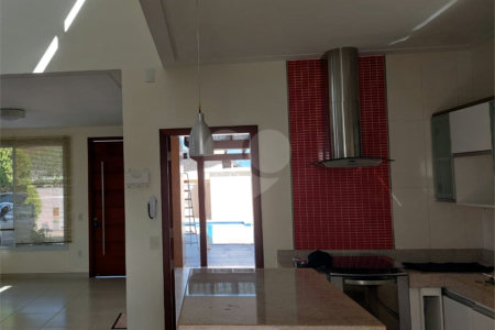 Casa à venda com 3 quartos, sendo 1 suíte, em Outerio da Glória, Porto Seguro, BA