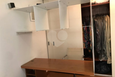 Apartamento à venda com 4 quartos, sendo 3 suítes, em Indianópolis, São Paulo, SP