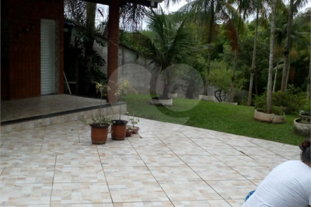 Chácara à venda com 3 quartos, sendo 1 suíte,  em Conjunto Habitacional Brás Cubas, Mogi das Cruzes, SP