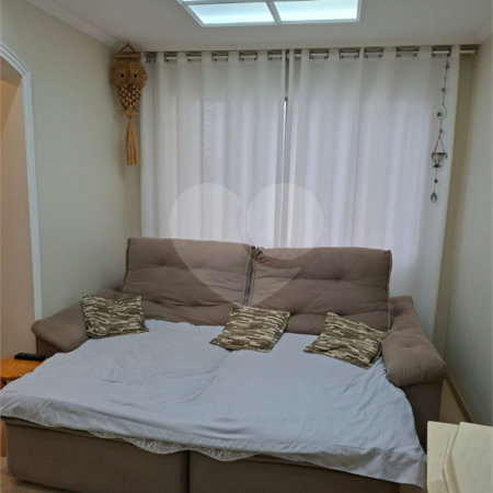 Apartamento à venda com 2 quartos em Parque Maria Domitila, São Paulo, SP