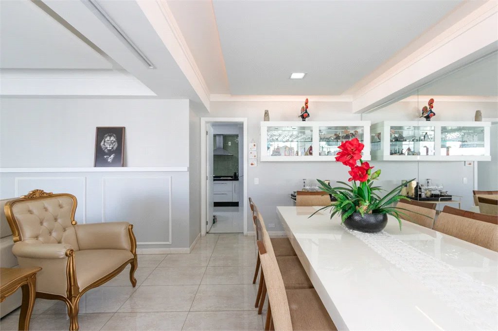 Apartamento à venda com 4 quartos, sendo 3 suítes,  em Vila Romana, São Paulo, SP