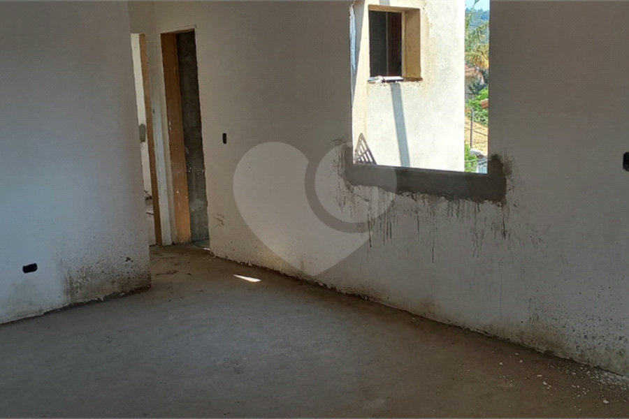 Casa à venda com 2 quartos no condomínio Residencial Solar das Rosas, São Paulo - SP