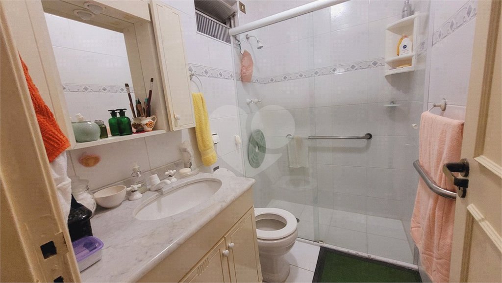 Apartamento à venda com 2 quartos, sendo 1 suíte, em Pinheiros, São Paulo, SP