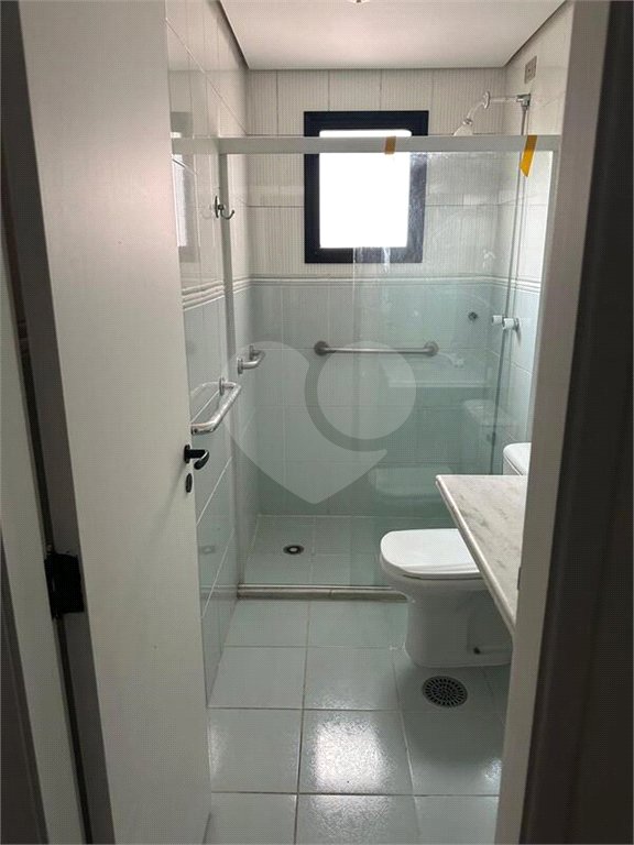 Apartamento para alugar com 4 quartos, sendo 2 suítes,  em Real Parque, São Paulo, SP
