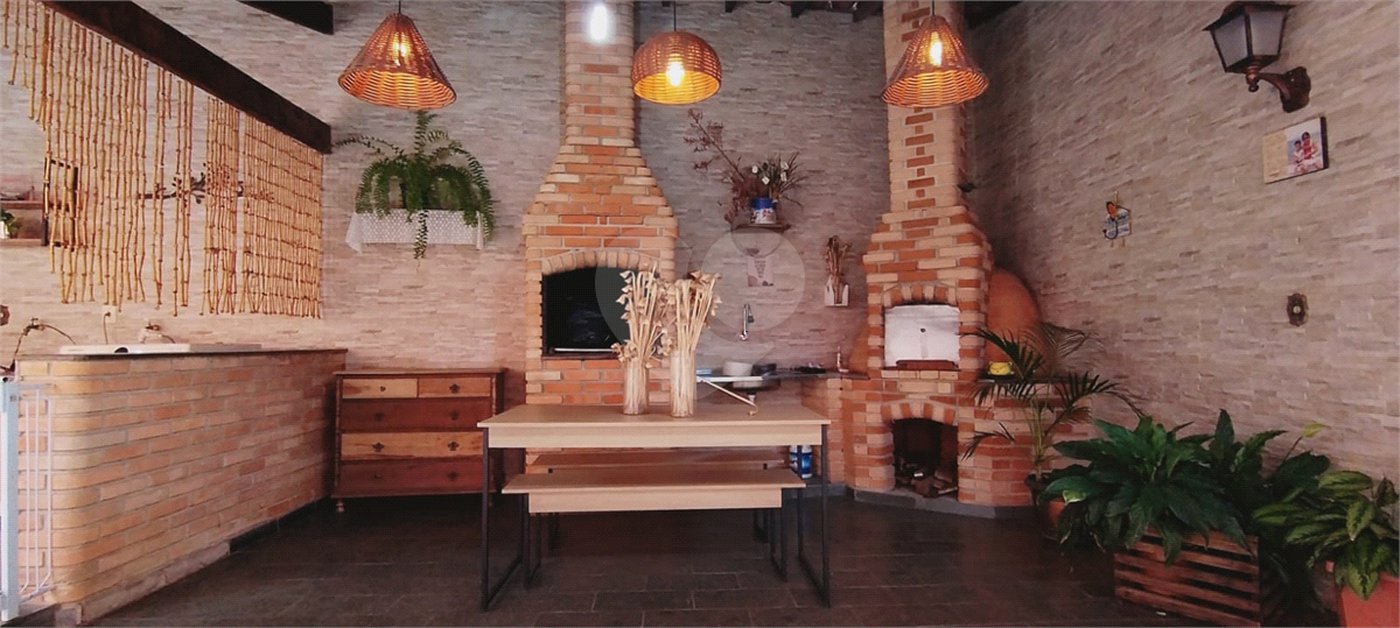 Casa Térrea à venda com 3 suítes em Jardim Prestes de Barros, Sorocaba, SP
