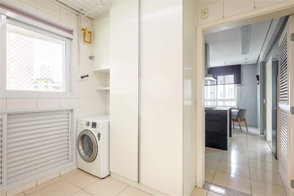 Apartamento à venda com 4 suítes,  em Jardim Paulistano, São Paulo, SP