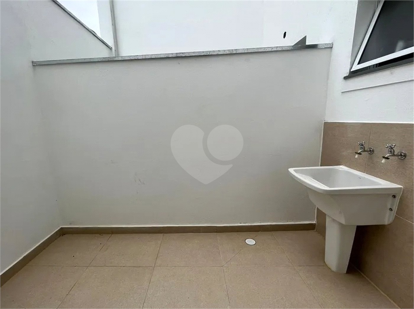 Casa à venda com 2 suítes no condomínio Residencial DI Luca, São Paulo - SP