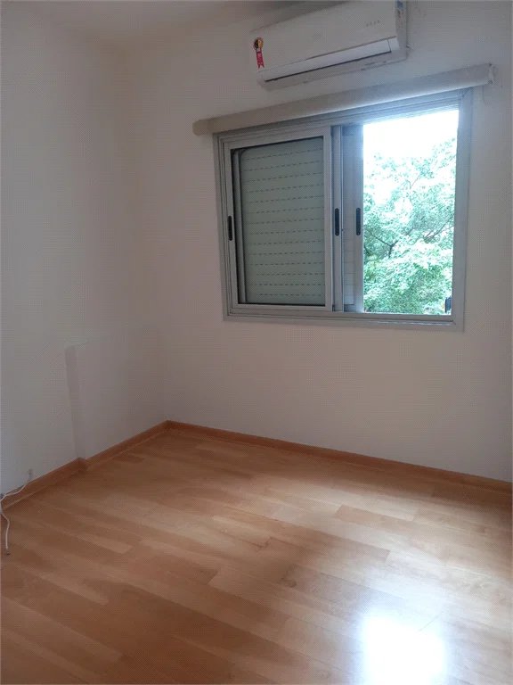 Apartamento à venda com 3 quartos, sendo 1 suíte, em Pinheiros, São Paulo, SP