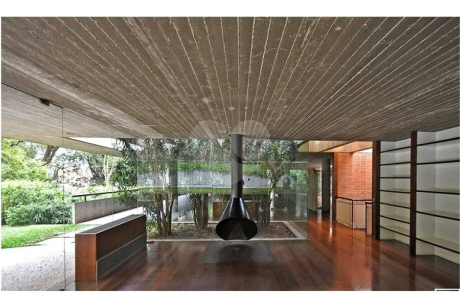 Casa com 976 m² e terreno de 3.100 m², à venda por R$ 16.000.000,00