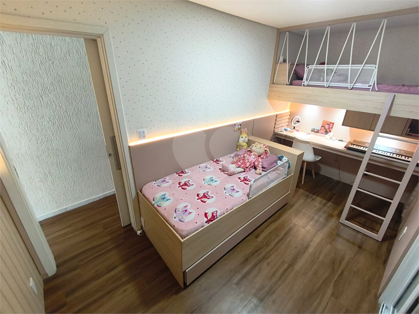 Casa à venda com 4 quartos, sendo 3 suítes, em Jardim Brasil (zona Norte), São Paulo, SP
