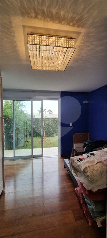 Casa à venda com 5 quartos, sendo 2 suítes, no condomínio Swiss Park, São Bernardo do Campo - SP