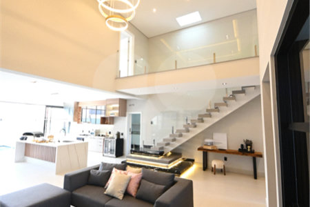Casa à venda com 4 suítes no condomínio Residencial Dona Maria Candida, Indaiatuba - SP