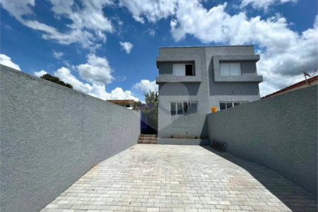 Sobrado à venda com 3 suítes em Jardim dos Pinheiros, Atibaia, SP