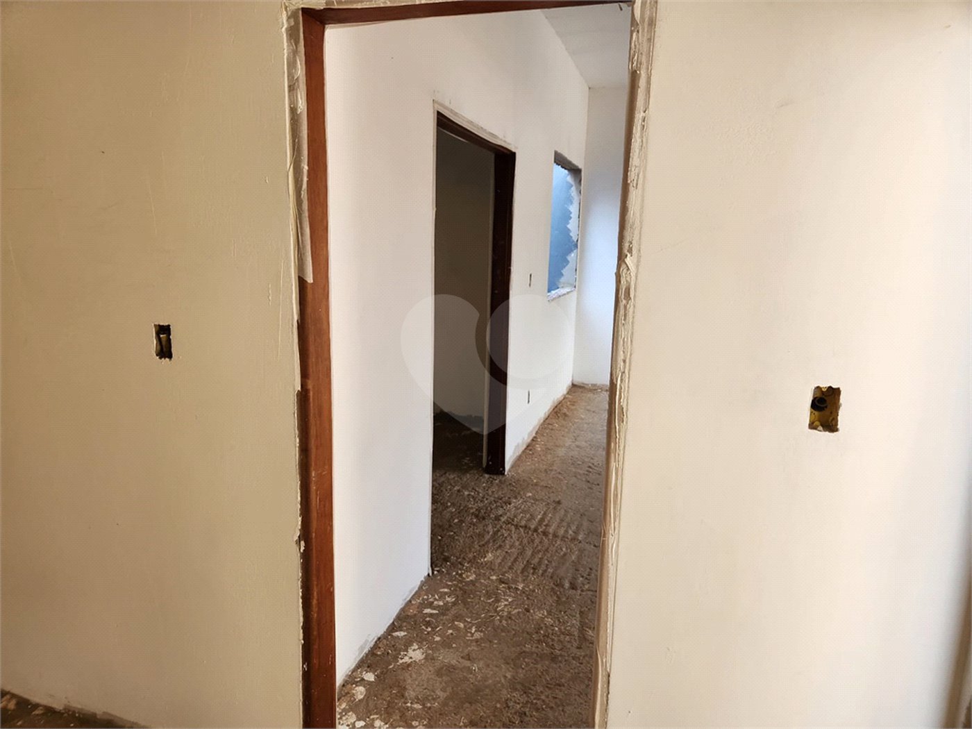 Casa à venda com 5 suítes em Residencial Olivio Benassi, Matão, SP